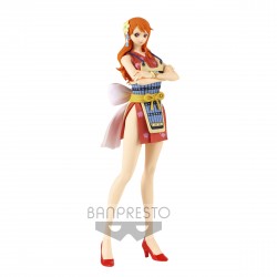 Nami robe rouge - One Piece...