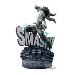 Izuku Midoriya (the black...